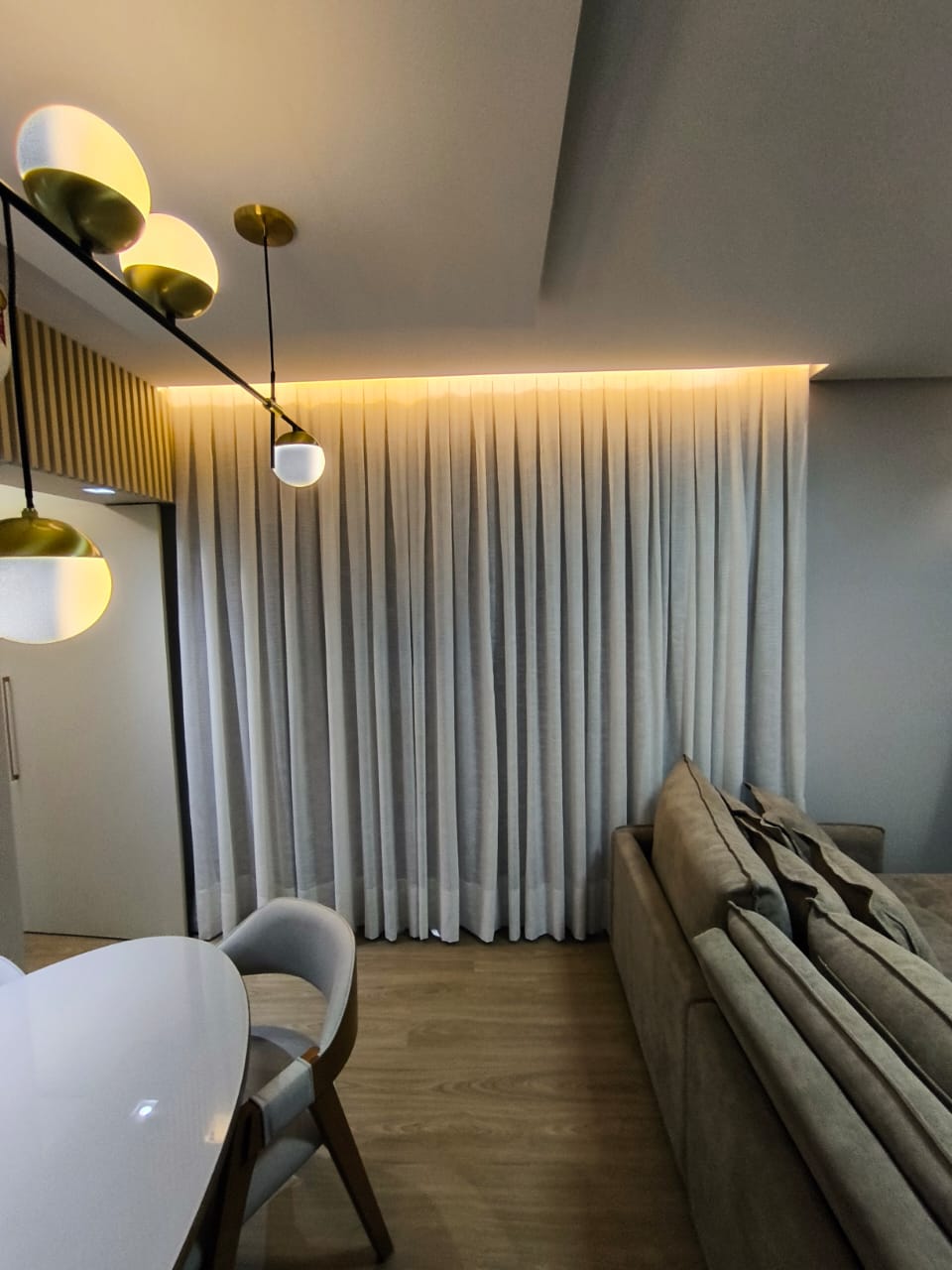 Sala de Estar • Linho + Blackout